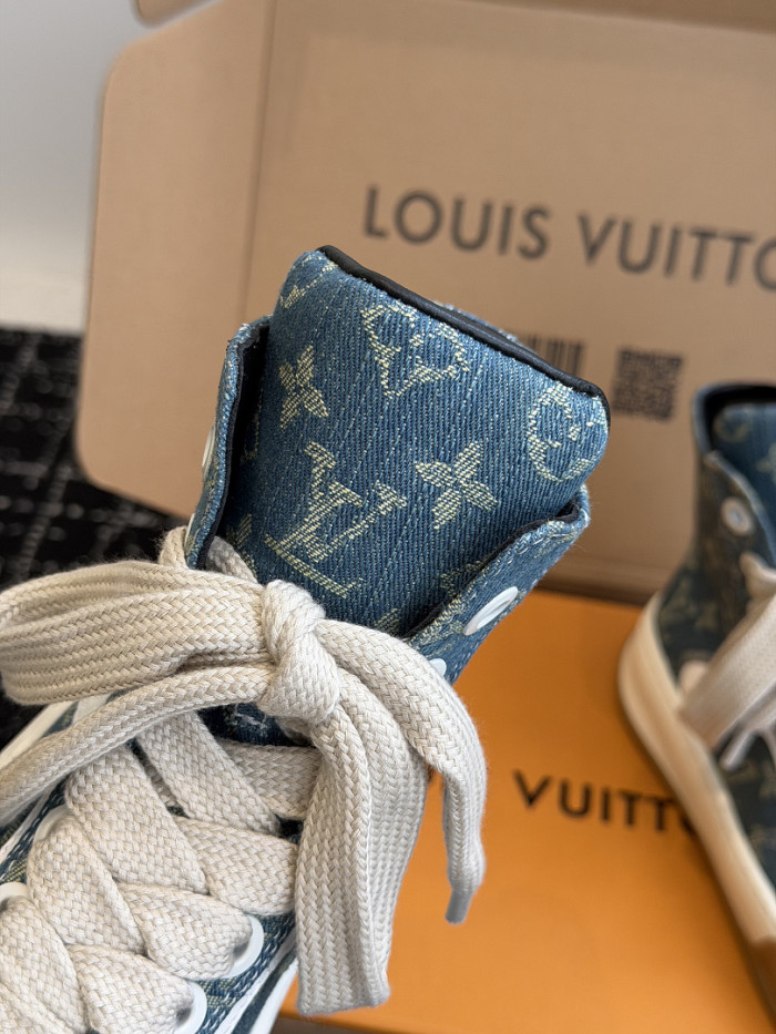 LV sneakers L0000855