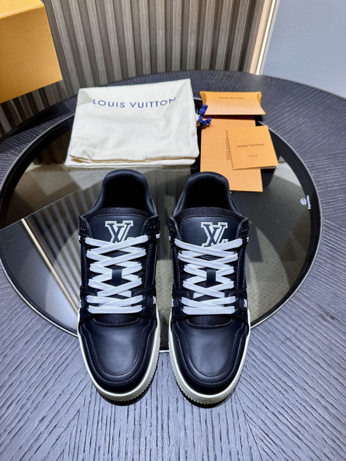 LV snekaers L0000396