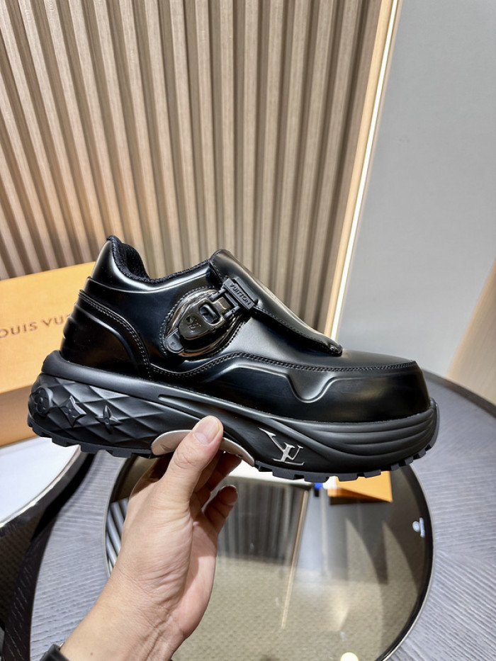 LV snekaers L0000361