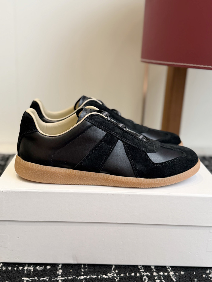Ma1s0n Marg*e1a CALFSKIN S57WS0408
